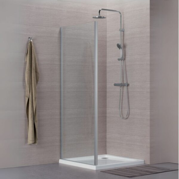 photo d'une paroi de douche dans une salle de bain